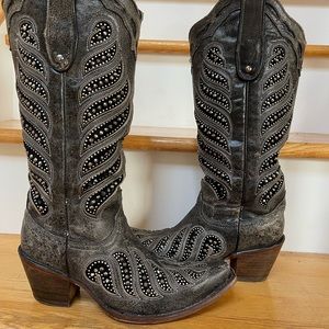 EUC Corral Distressed Embellished Cowboy 🤠 Boots 👢